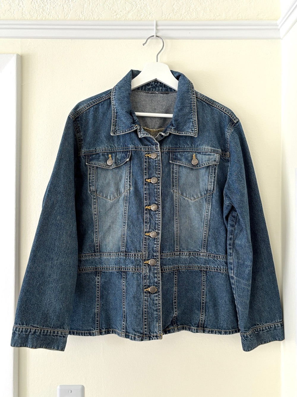Structured denim blue jean jacket button front